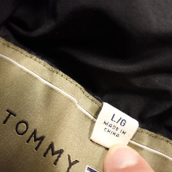 Vintage Tommy Hilfiger Quilted Puffer Vest - Black, Size L down fill - Picture 3 of 9